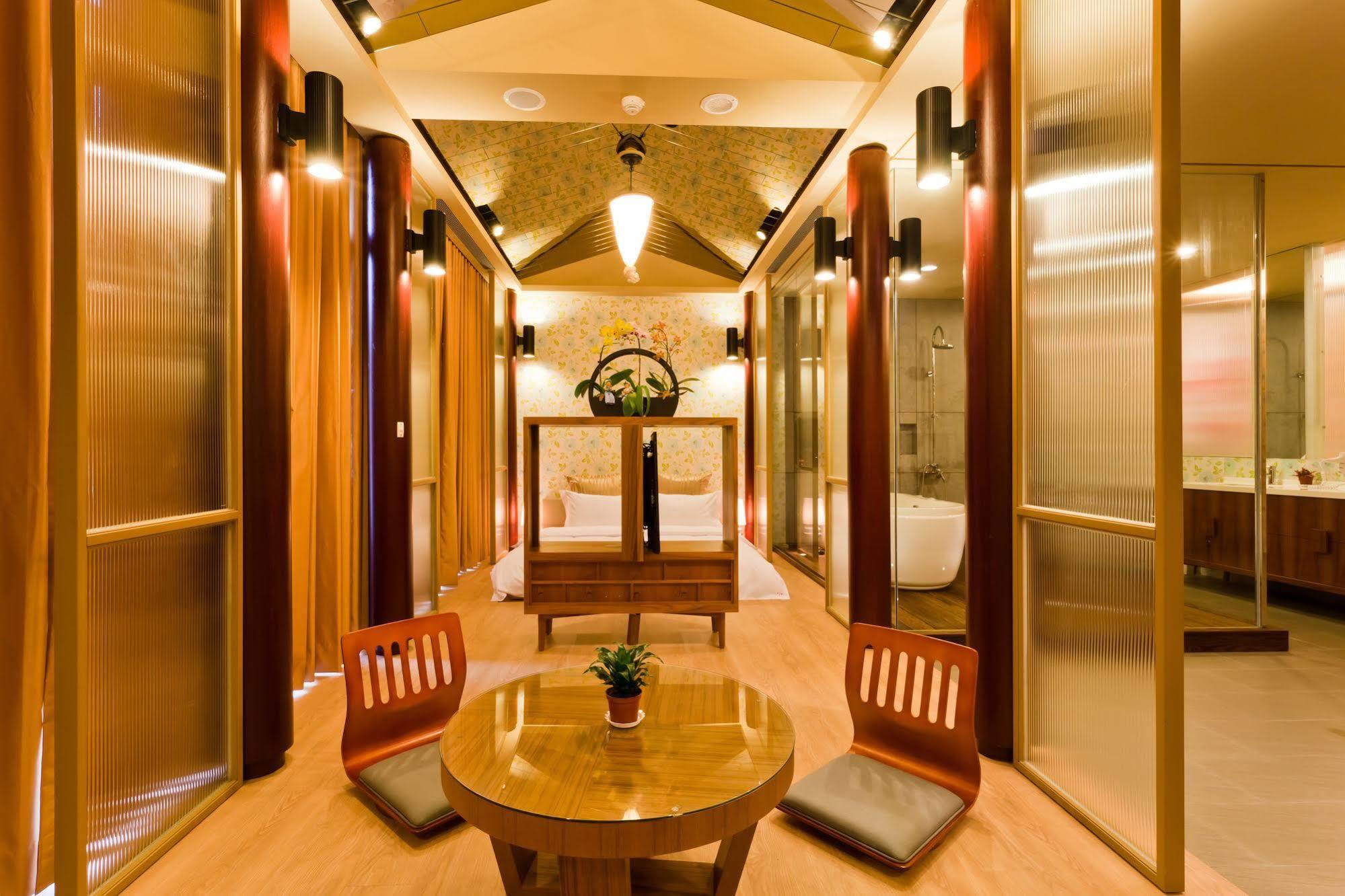 Motel Tian Xia Ju Yilan Exterior foto