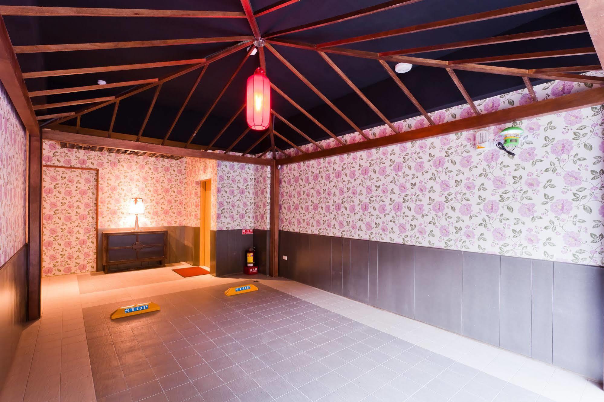 Motel Tian Xia Ju Yilan Exterior foto